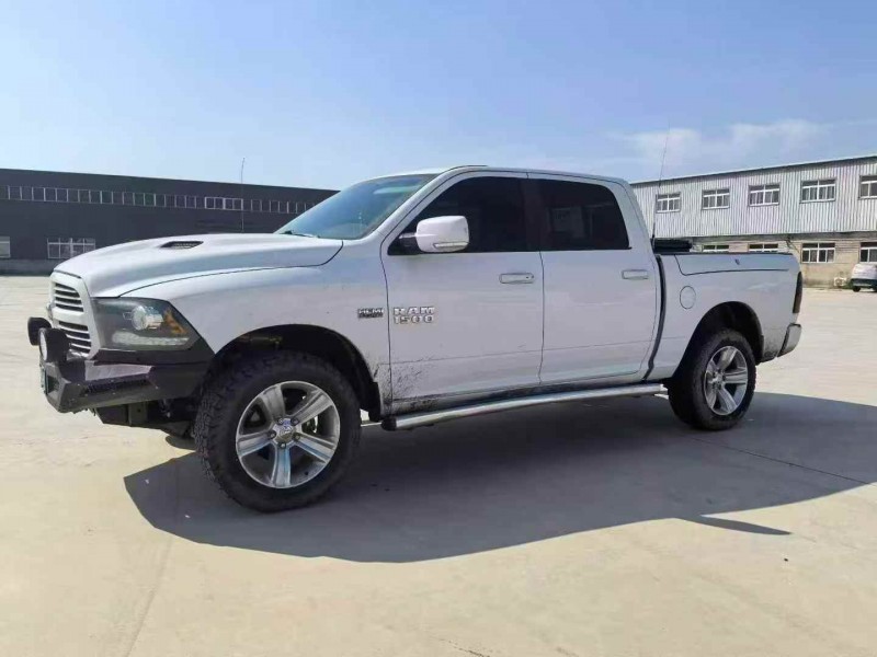 天津16年道奇公羊2