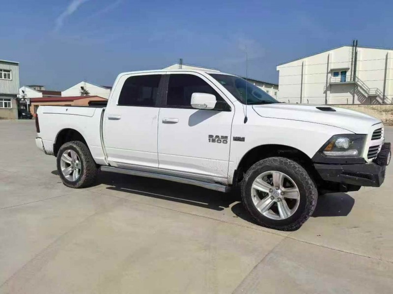 天津16年道奇公羊3