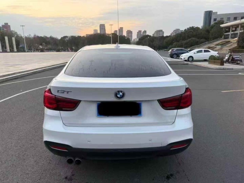 徐州20年宝马3系9