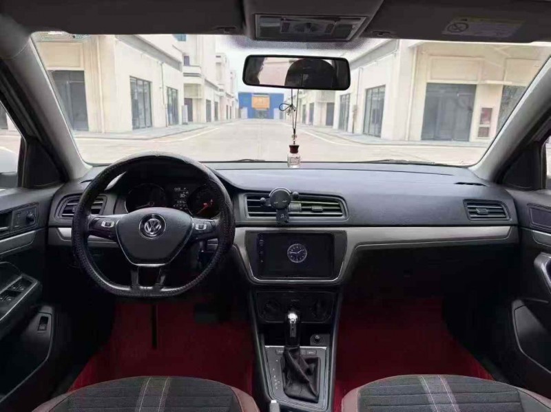 泰安22年大众朗逸5