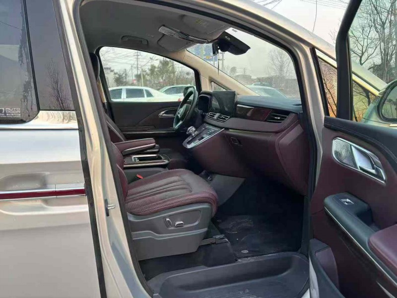 徐州23年红旗HQ95