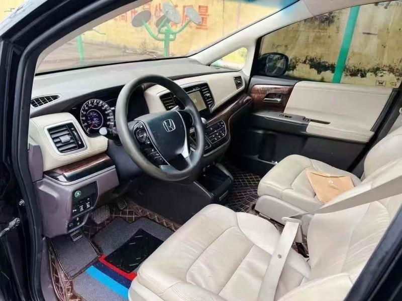 济宁16年本田奥德赛5