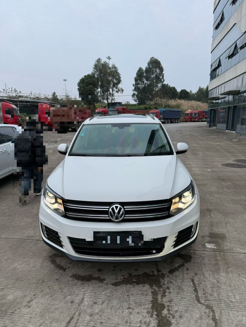 乐山16年大众途观1