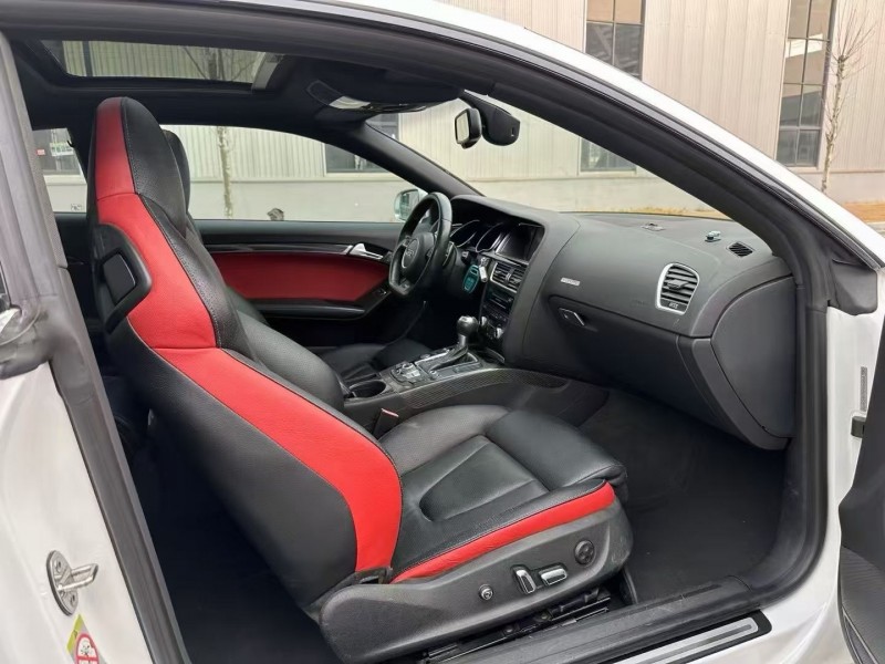 徐州15年奥迪RS55