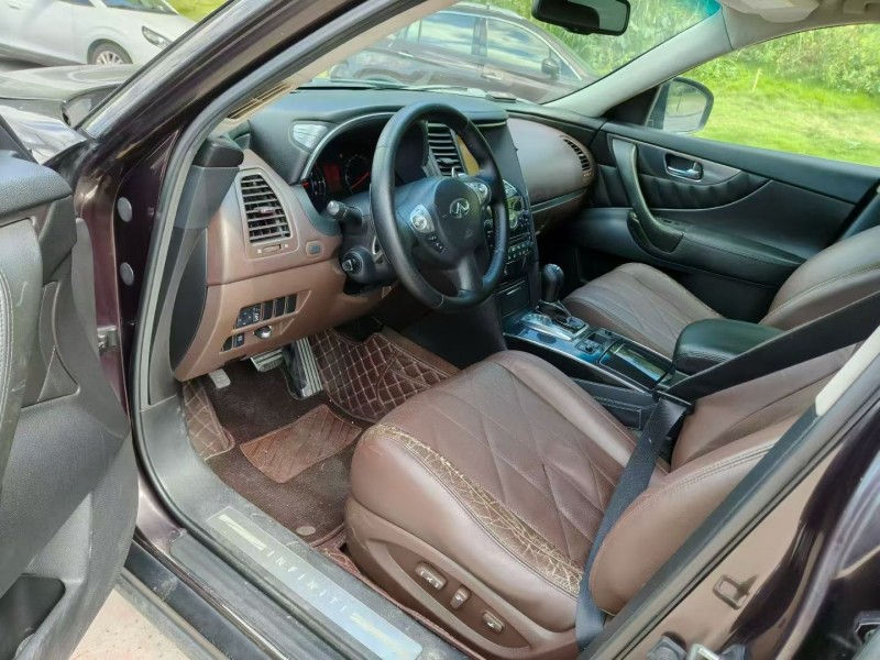 三明09年英菲尼迪FX354