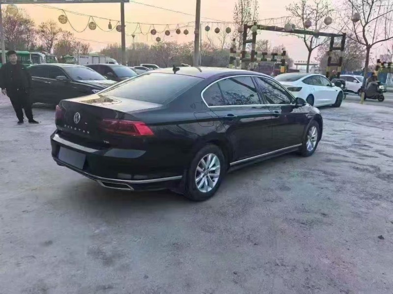 菏泽20年大众迈腾8