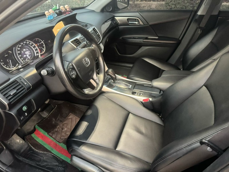 枣庄15年本田雅阁4