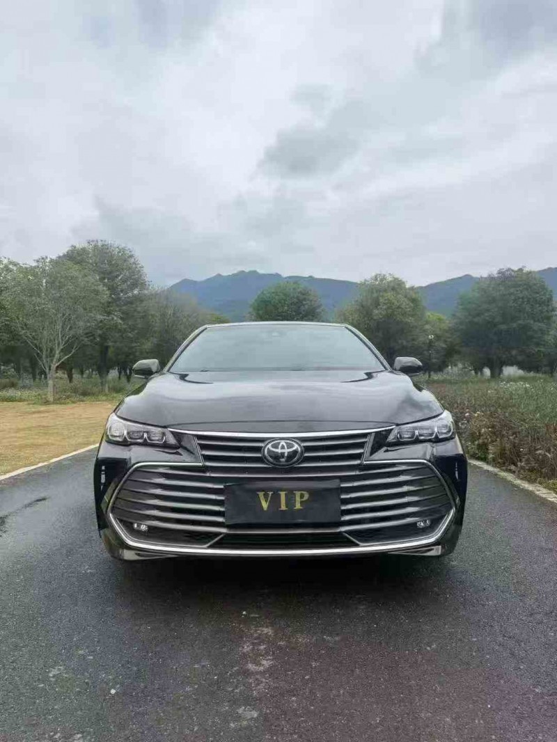 桂林22年丰田亚洲龙1