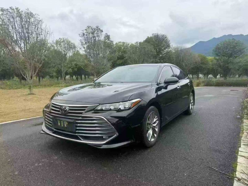 桂林22年丰田亚洲龙2