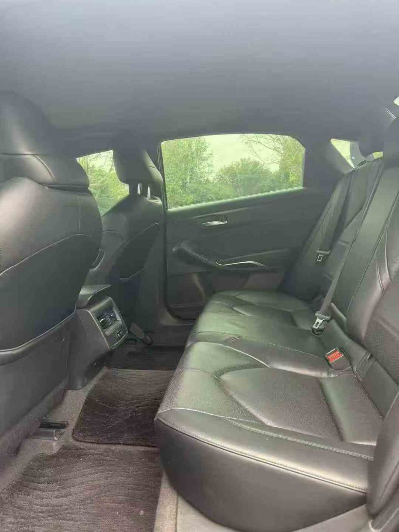 桂林22年丰田亚洲龙5