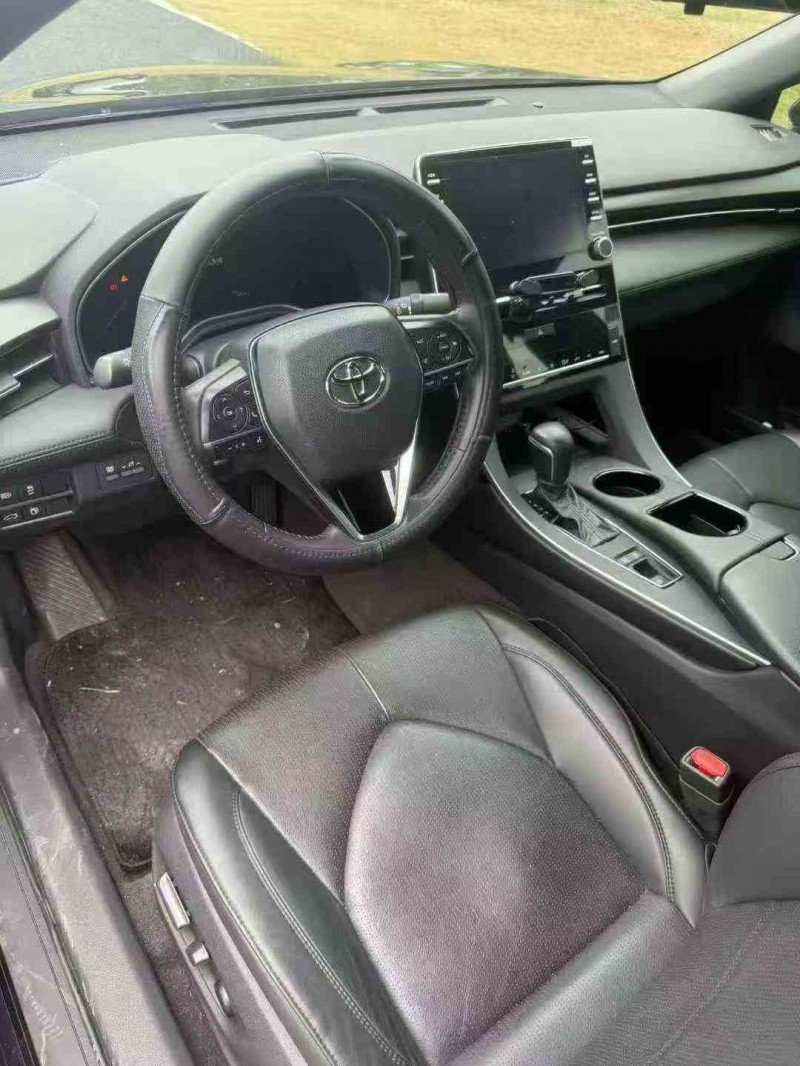 桂林22年丰田亚洲龙6