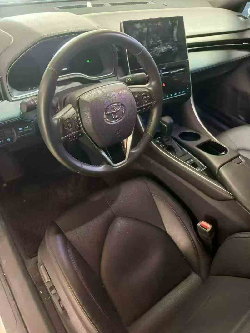 贵港23年丰田亚洲龙5