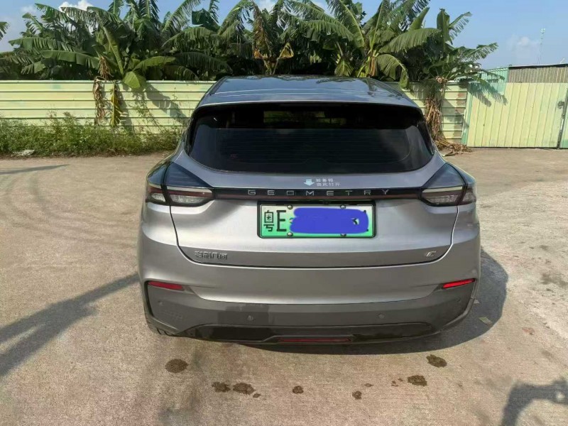 中山23年吉利几何4