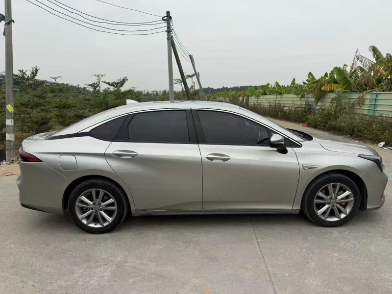 中山23年传祺埃安S3