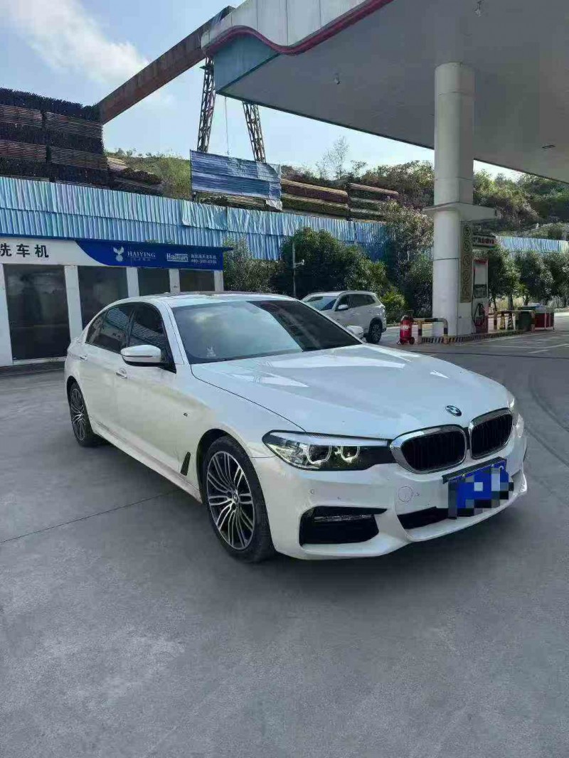 重庆18年宝马5系2