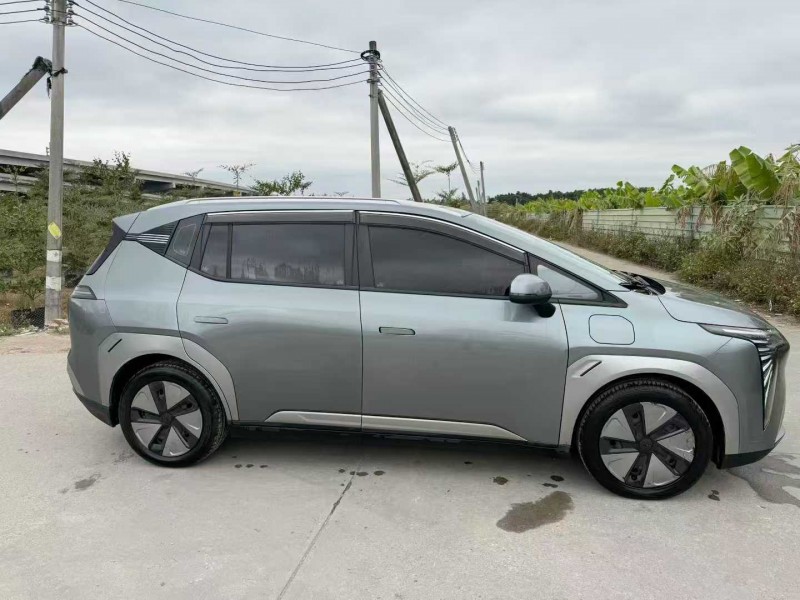 中山23年传祺埃安Y3