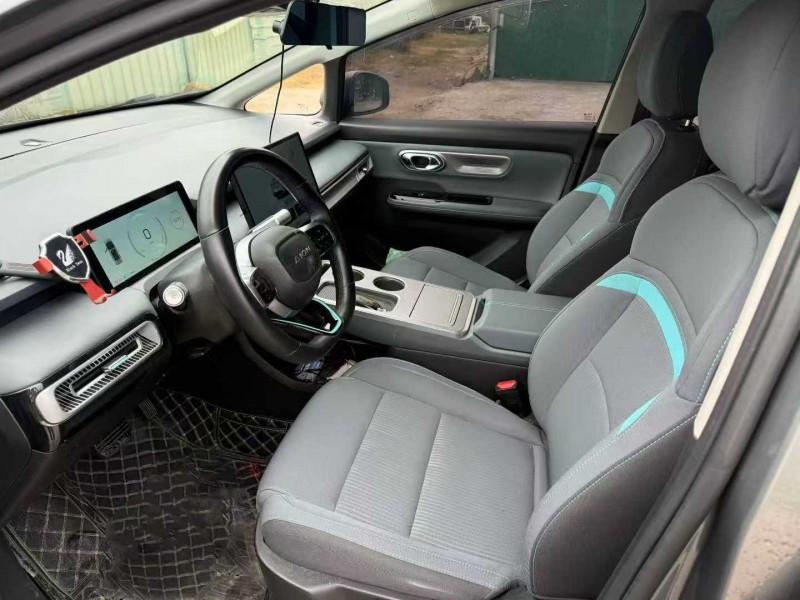 中山23年传祺埃安Y8