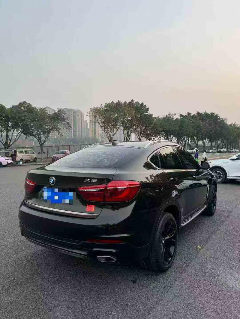 重庆18年宝马5系7