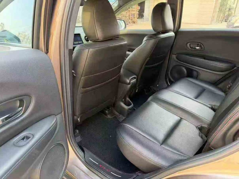 贵港19年本田XRV7