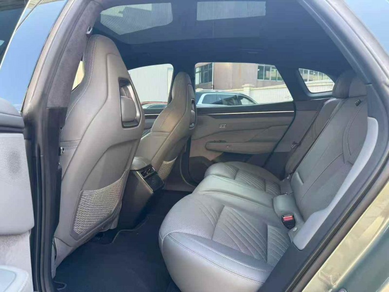 广州25年极氪汽车0013