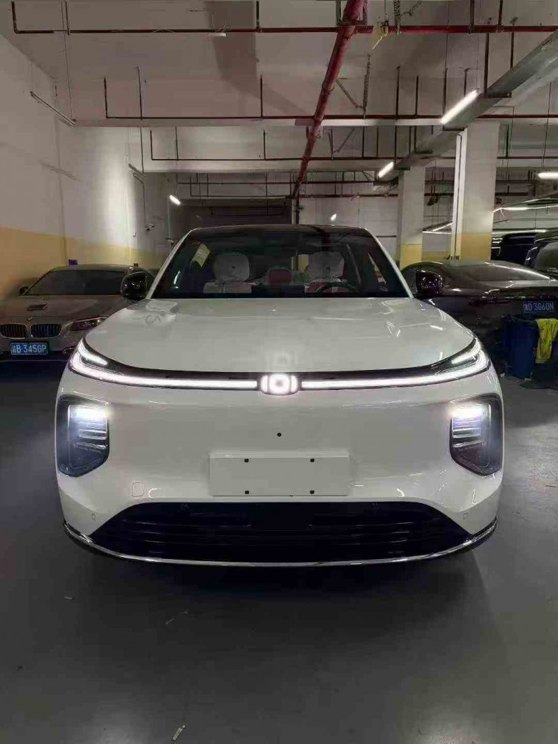 重庆25年长安汽车启源1