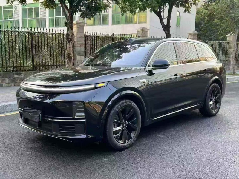 广州23年理想L73