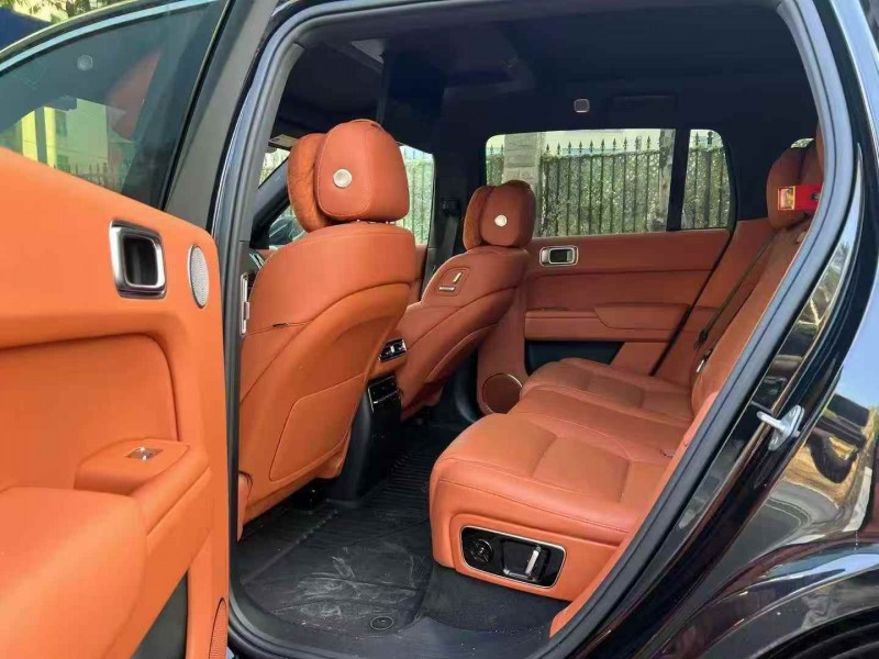 广州23年理想L74