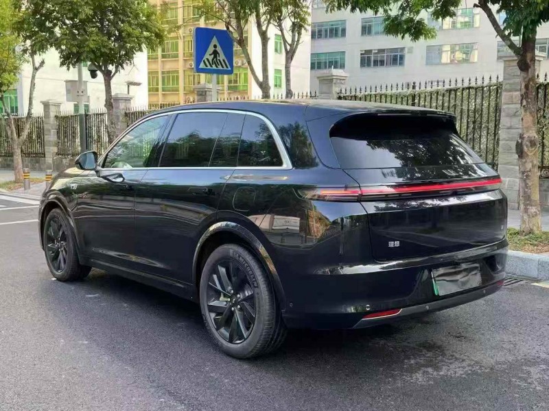 广州23年理想L77