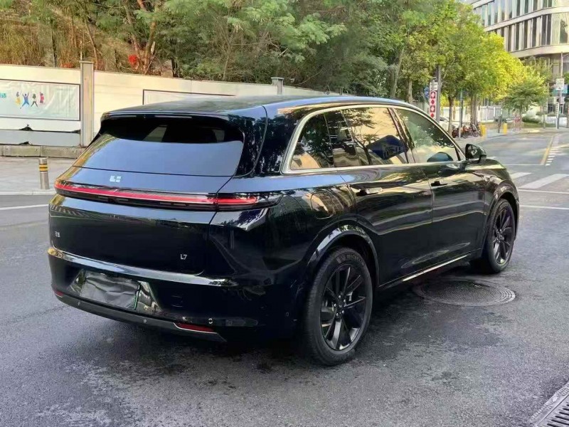 广州23年理想L78