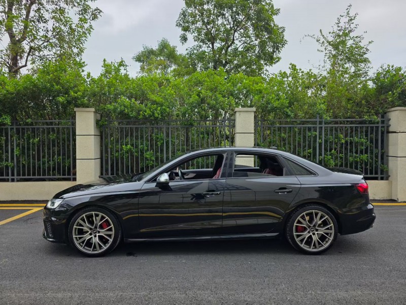 东莞22年奥迪S44