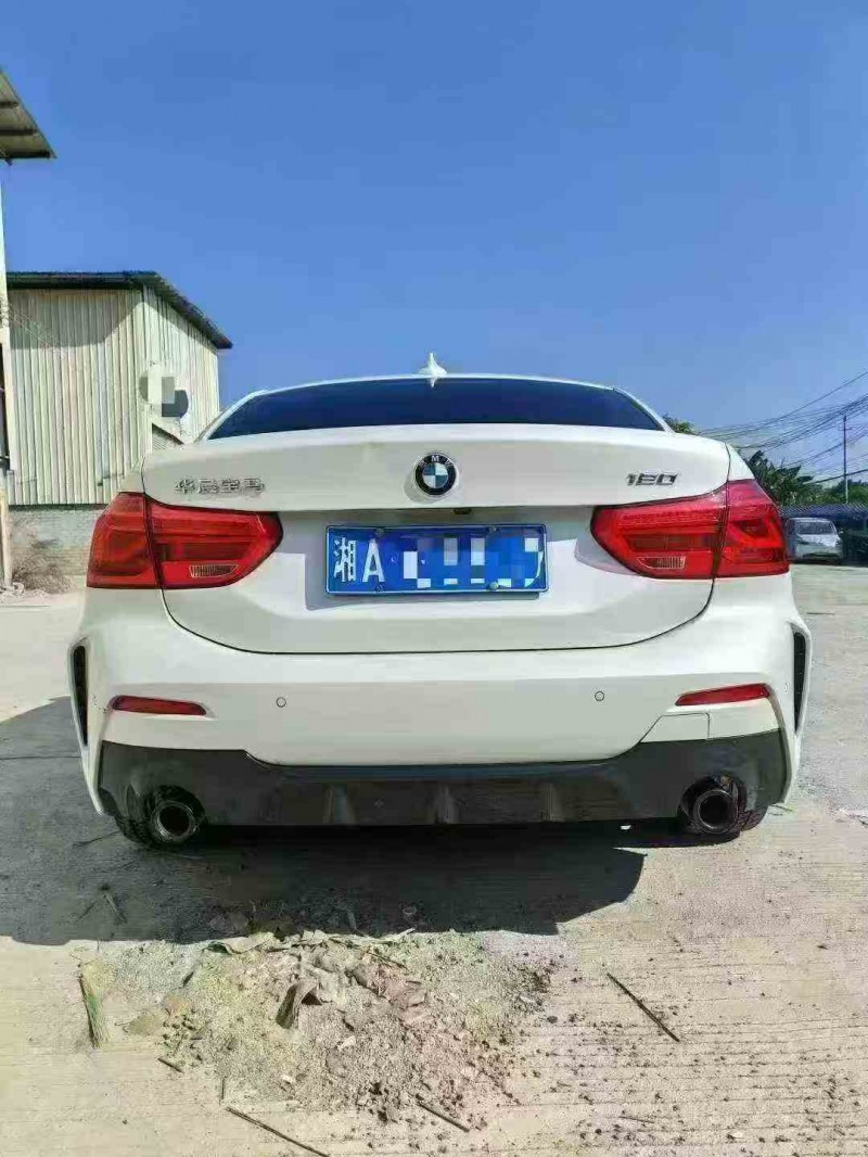 钦州23年宝马1系9