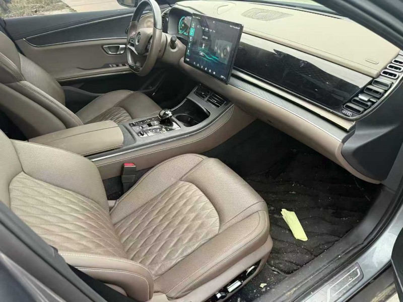 中山20年比亚迪汉8