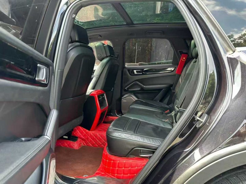 东莞18年保时捷卡宴7