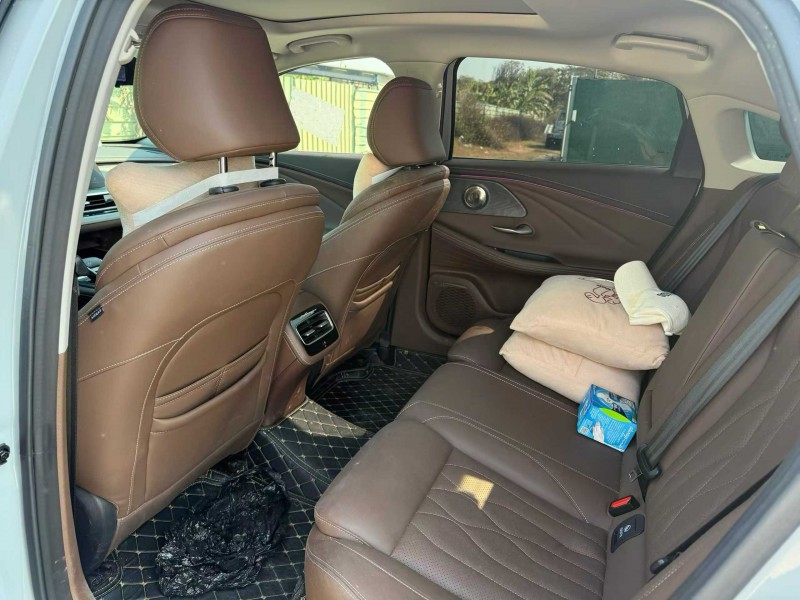 中山24年奇瑞艾瑞泽8