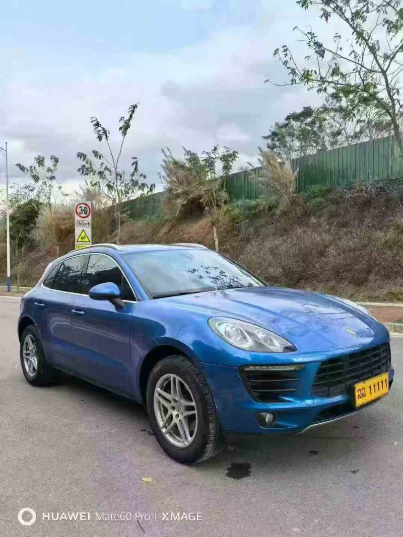 钦州17年保时捷Macan2