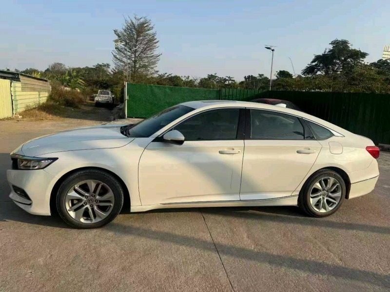 中山19年本田雅阁5