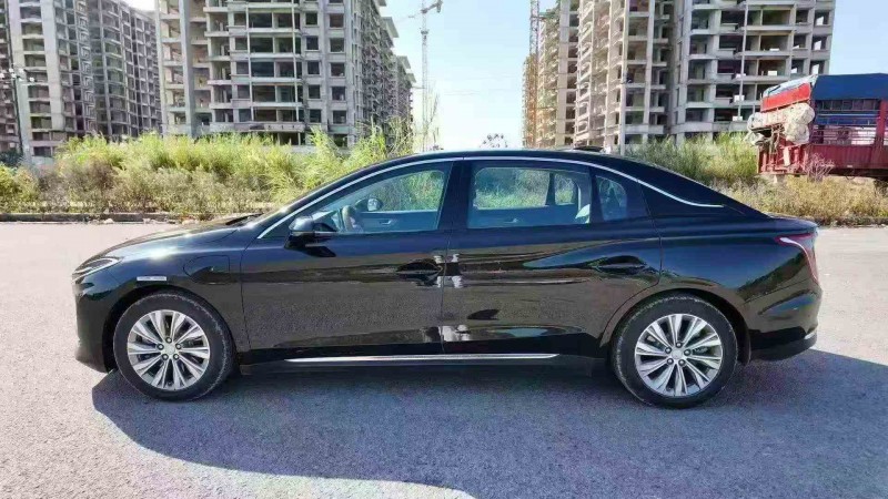 钦州25年红旗E-QM56