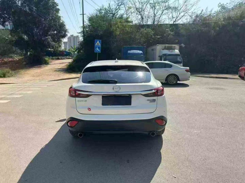 钦州18年马自达CX-45