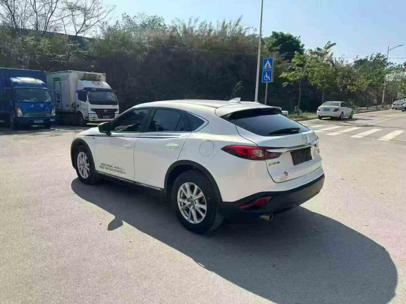 钦州18年马自达CX-47