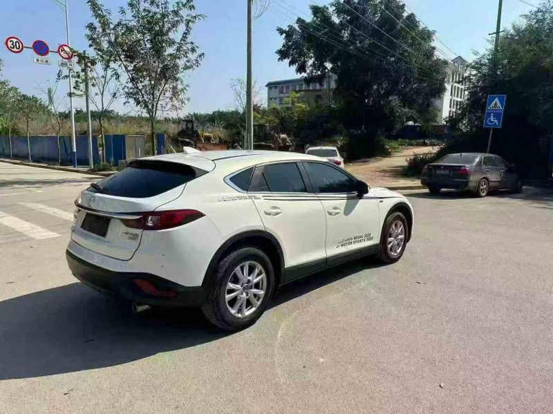 钦州18年马自达CX-48