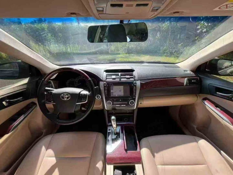 万宁12年丰田凯美瑞4