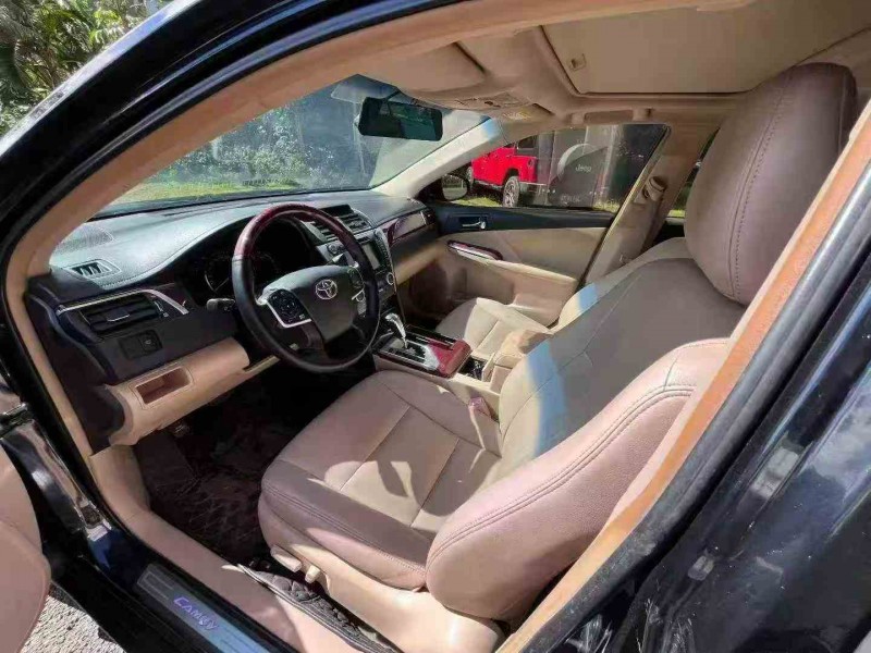 万宁12年丰田凯美瑞6