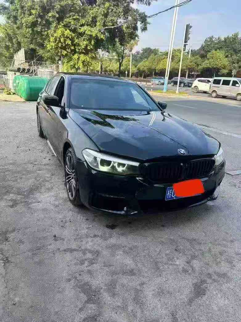 桂林18年宝马5系3