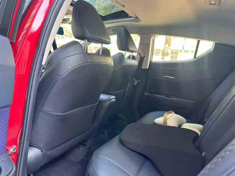 南平20年丰田CHR4