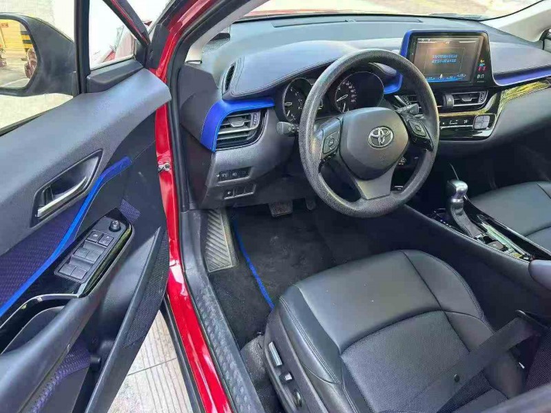 南平20年丰田CHR5