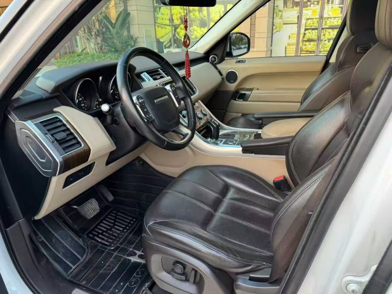 广州16年路虎揽胜运动4