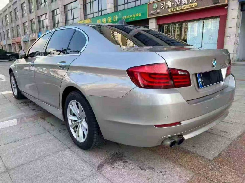 万宁12年宝马5系8