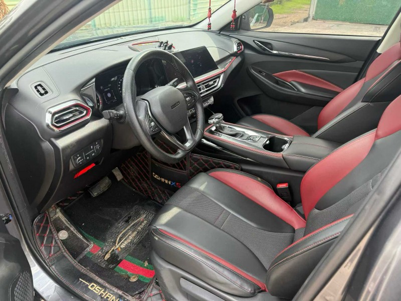 中山22年长安汽车欧尚8