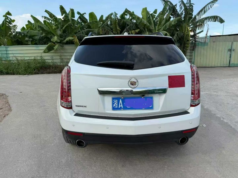 中山16年凯迪拉克SRX4