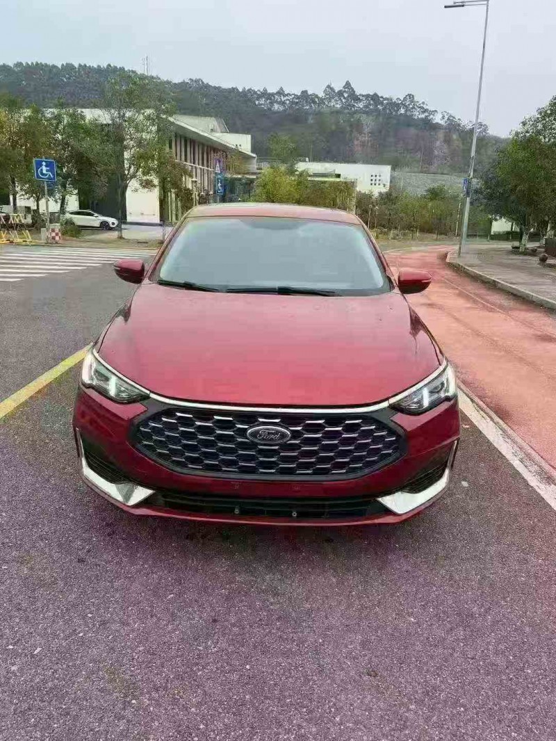 梧州22年福特福睿斯1